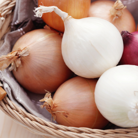 What’s the Difference Between a Spanish Onion and a Regular Yellow Onion?